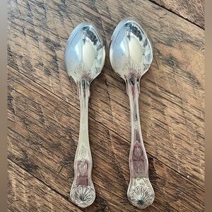 Kings  by World table wear silver plate Soup Spoons (2) NEW!